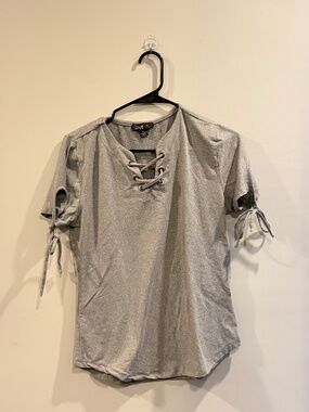 T shirt size: XL color: Gray, brand: Love